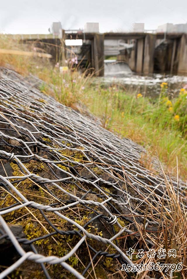 格賓石籠護(hù)岸 格賓石籠護(hù)岸